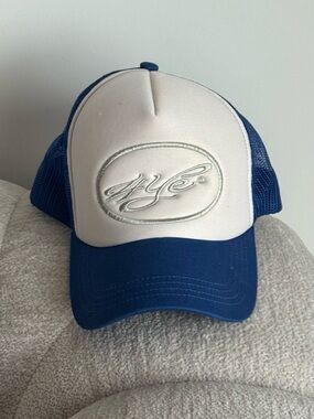 4YE hat